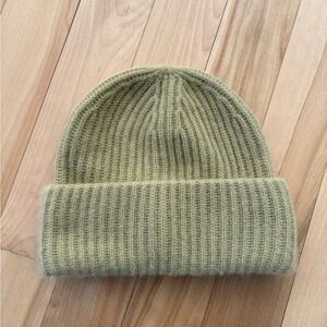 Rib-knit cashmere beanie